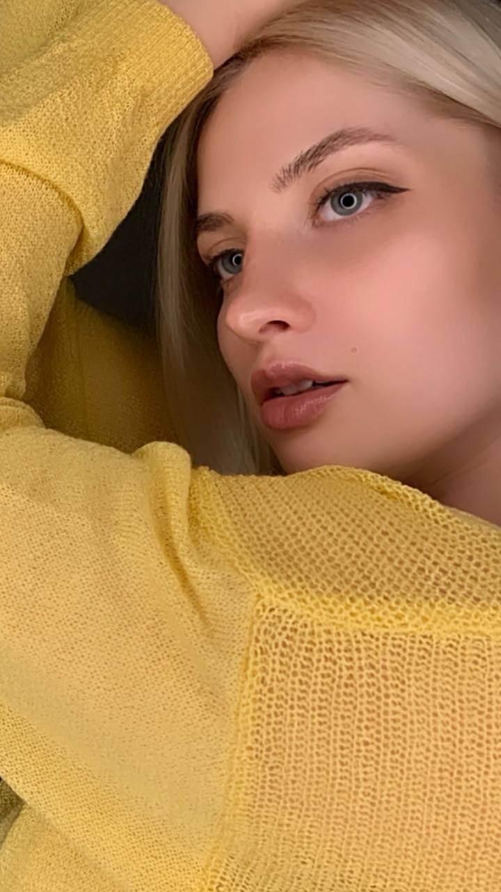 Мастер маникюра Карина Харьков